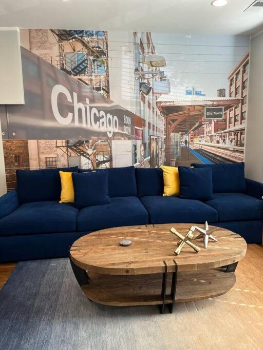 Trendy West Town Flat - 2 Bed / 1.5 Bath W Parking Apartment Chicago Exterior photo